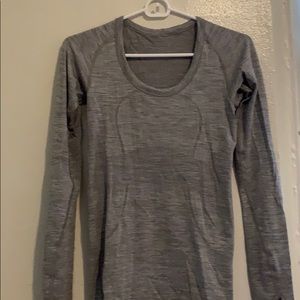 Lululemon grey long sleeve